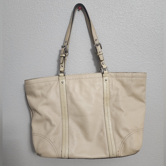 Coach 1941 Solid Leather Tote Bag - Picture 5 of 6